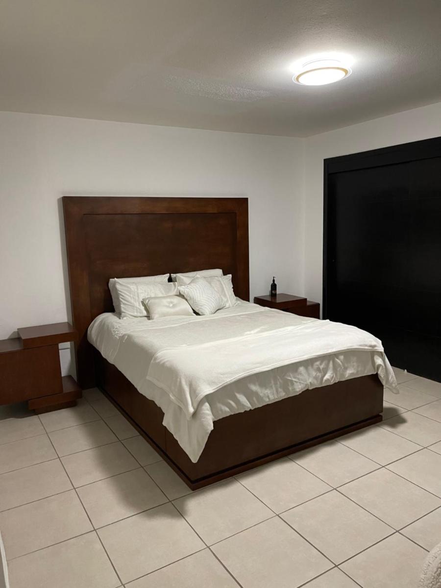 Suitetrails - Casa Luna 2 bedroom Condo 5 min to Border & Beach
