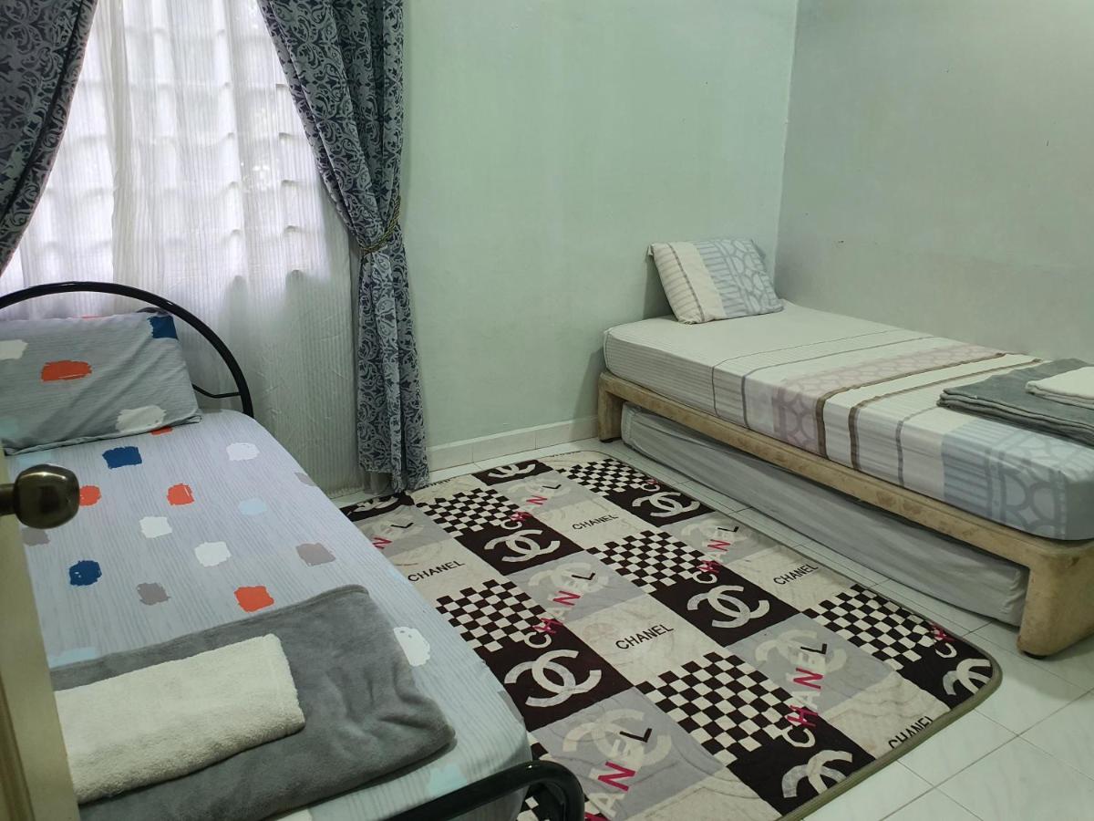D'Salbiah Homestay - Housity