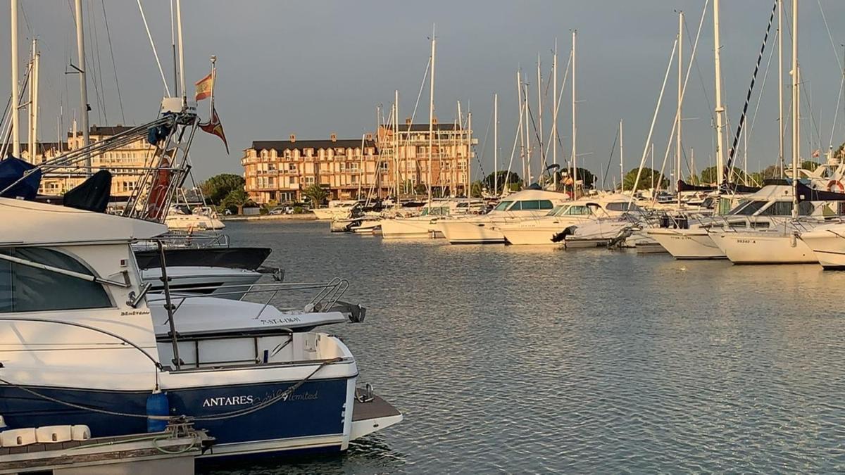 Apartamento Puerto Deportivo Marina de Santander - Housity