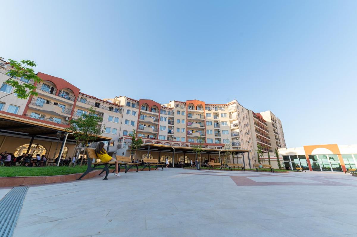 Sunrise River Beach Resort - Housity