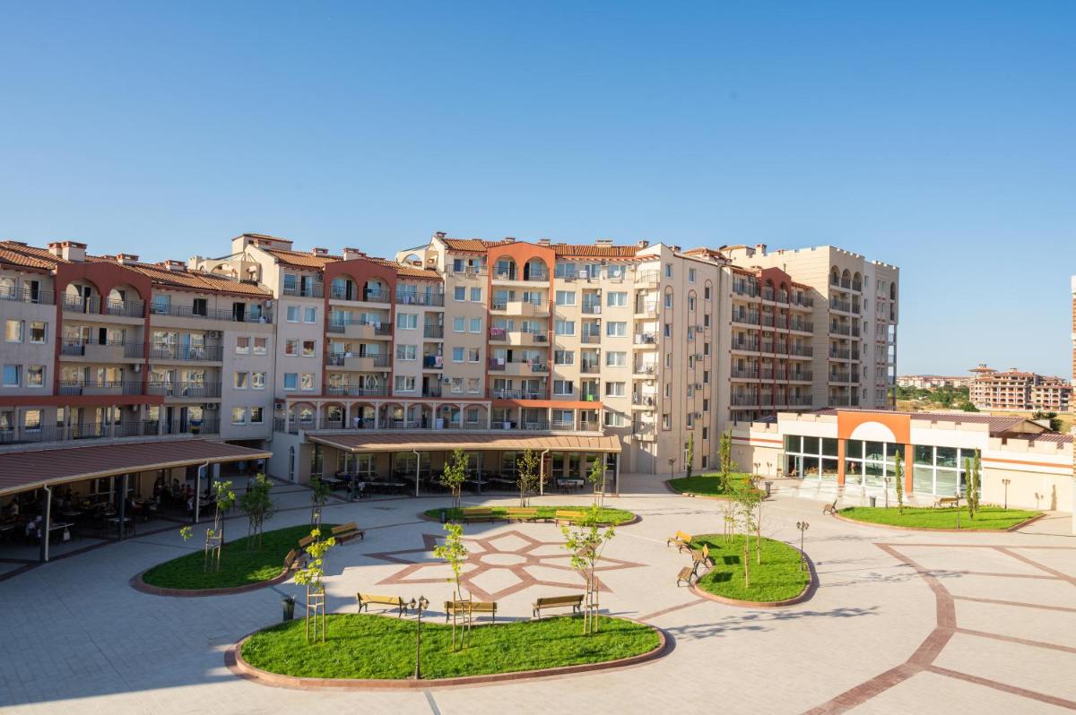 Sunrise River Beach Resort - Housity