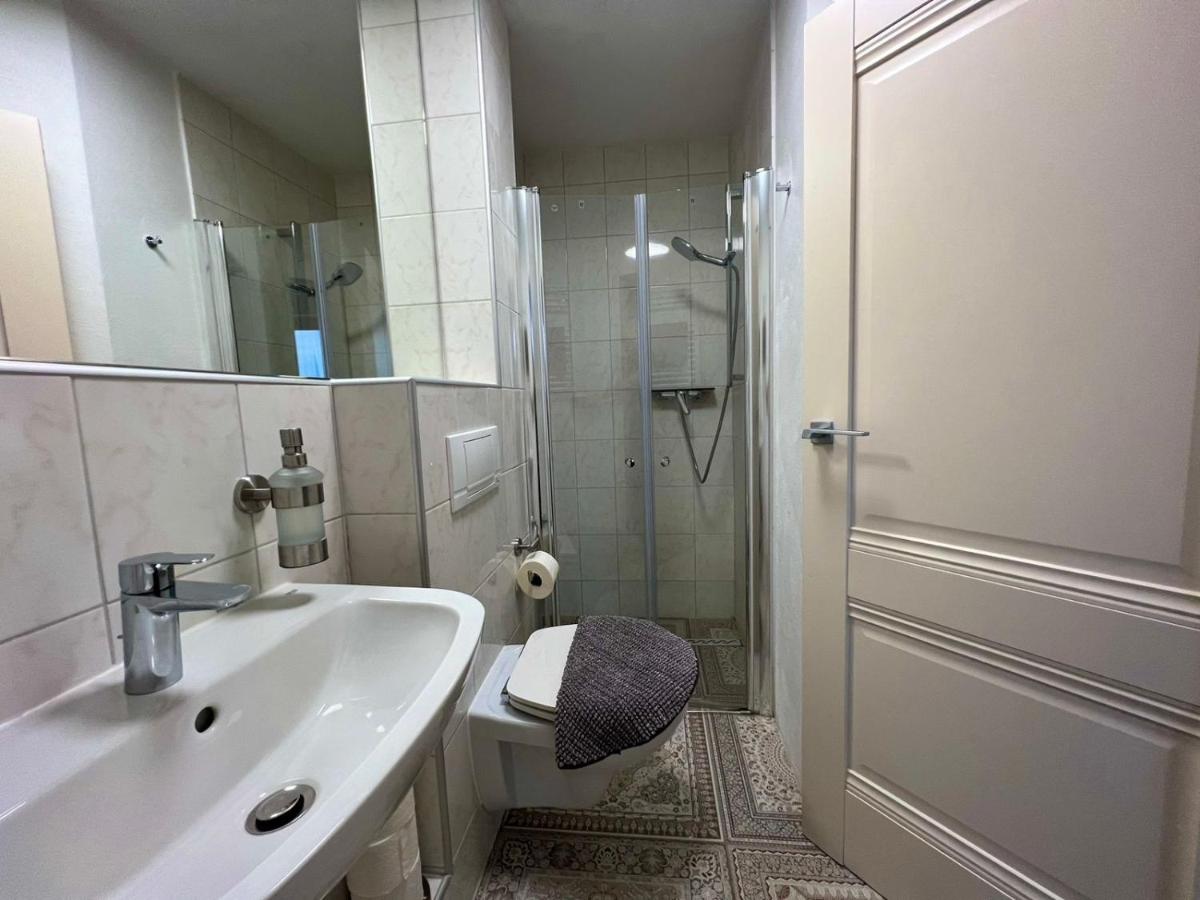 Apartment 20 - Housity