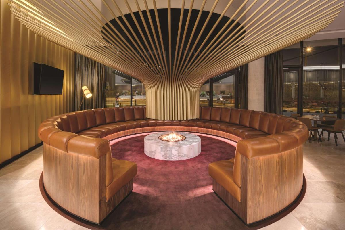 Suitetrails - Vibe Hotel Canberra