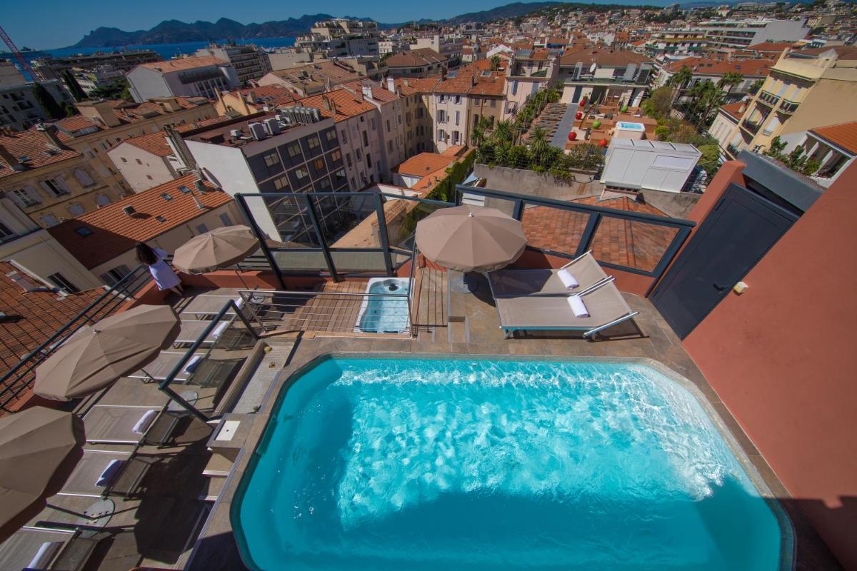Piscine de l'établissement Eden Hotel & Spa ou située à proximité