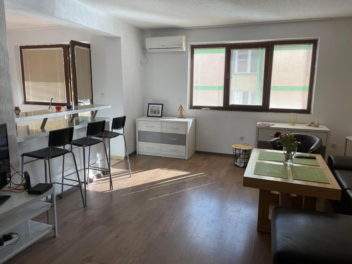 Apartment Sunrise - Housity