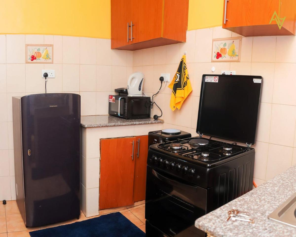 Two Bedroom Cozy Apartment - Housity