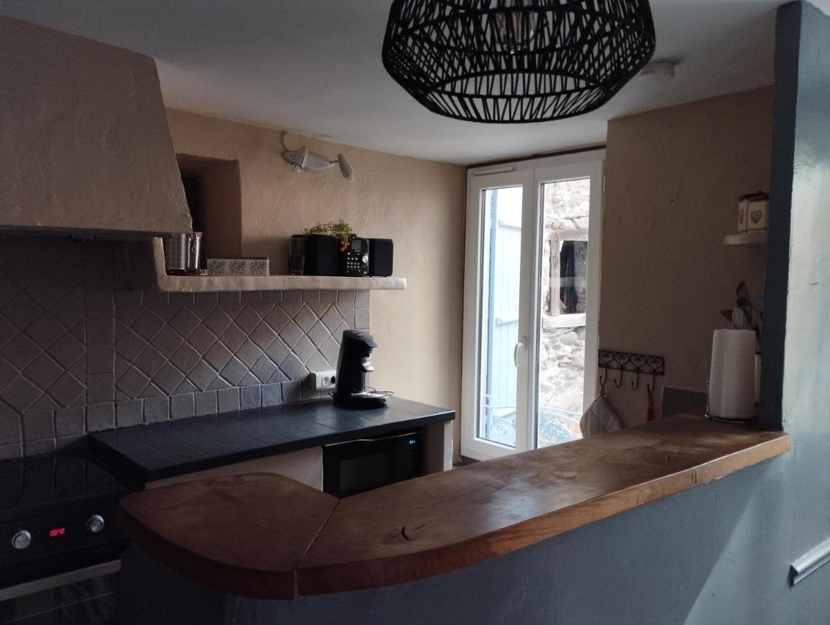Maison de village dans une rue calme - Housity