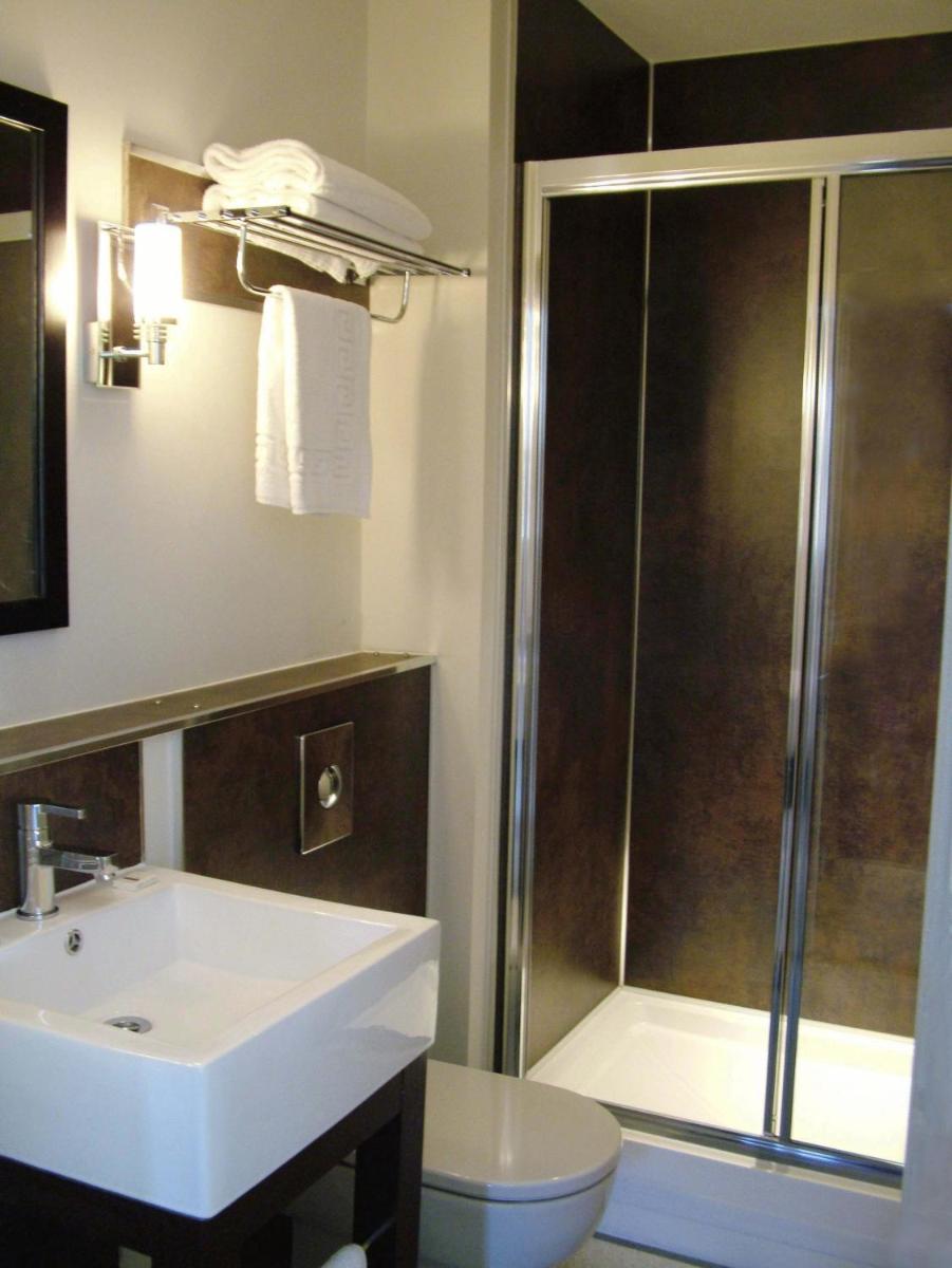 The Abbey Lodge Hotel - Housity
