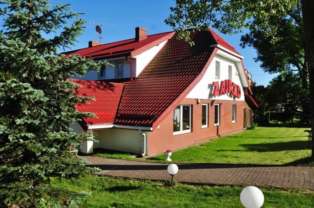 Zajazd Scarlett Sycewice - Housity