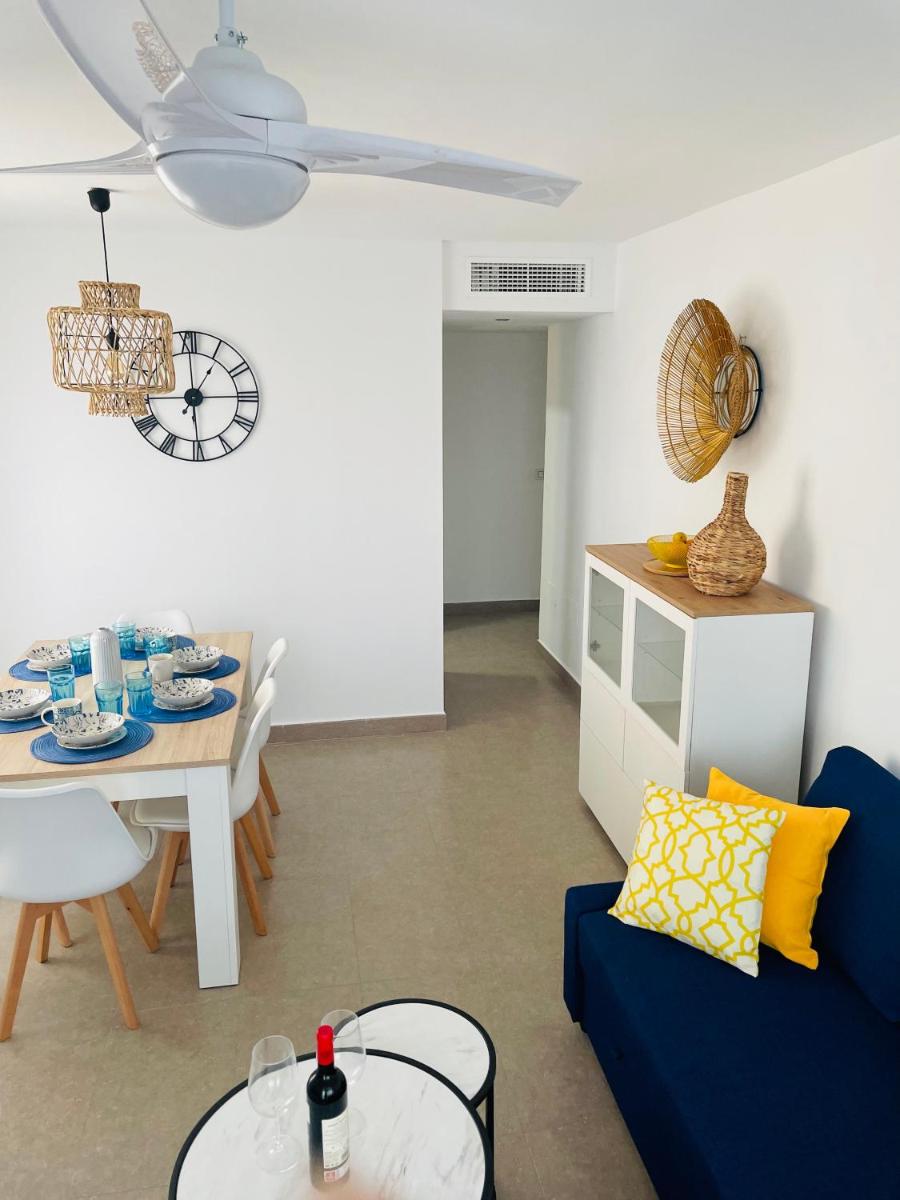 Seafront La Manga Apartment - Housity