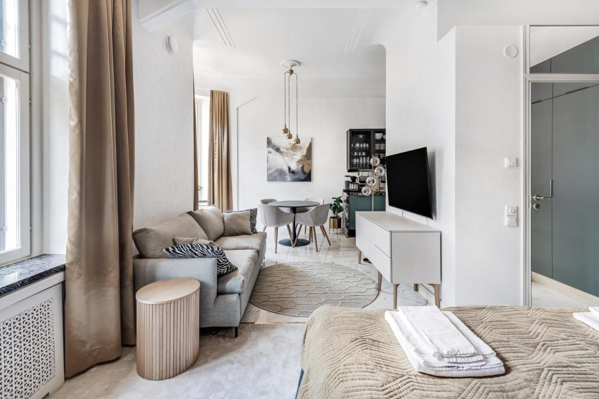 Suitetrails - WeHost Marble and Brands in the Heart of Helsinki @Vuorikatu 8