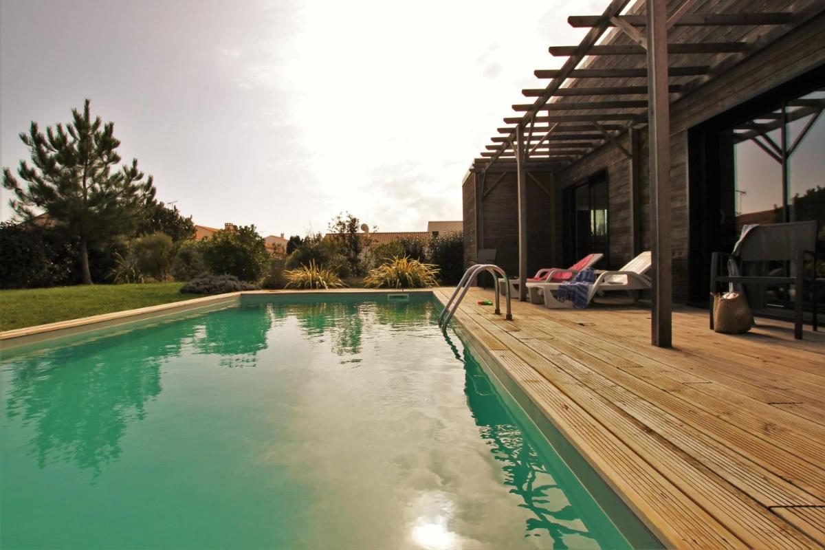 VILLA CHACOU - Piscine chauffee - Housity
