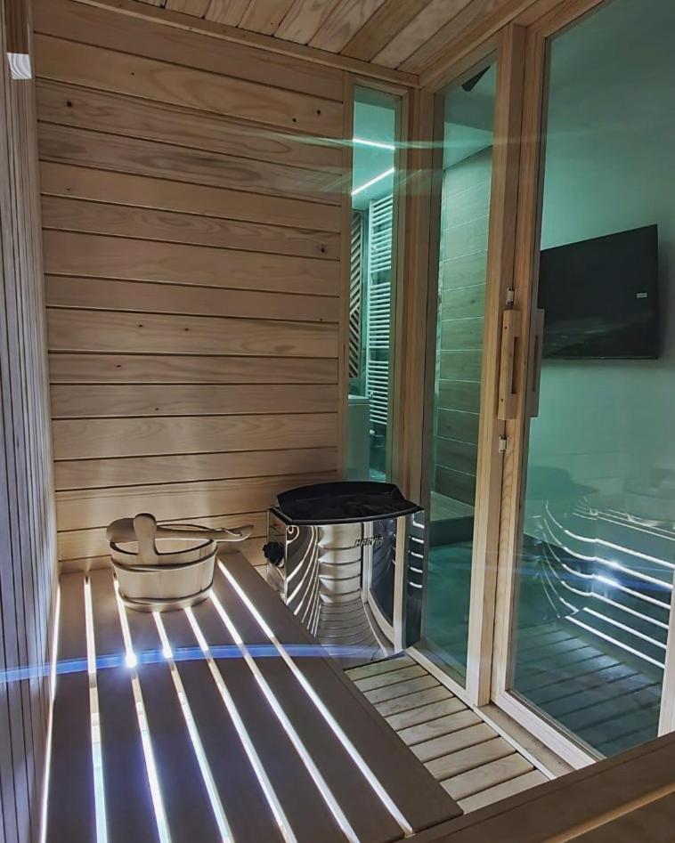 Delux Apartman PresidentBulevar - Housity