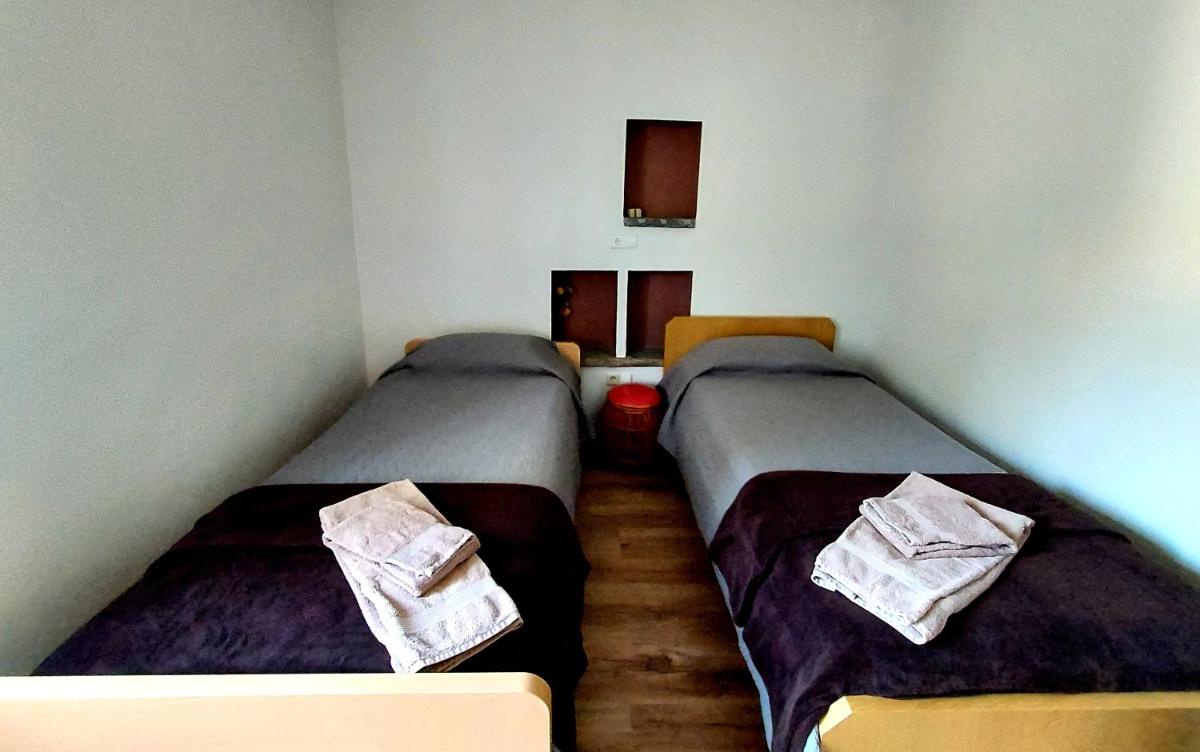 Refugi del Esquirol - Housity