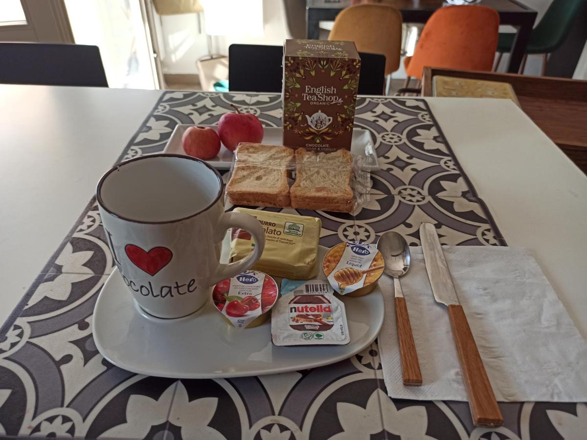 casa condivisa con noi e i nostri due gatti - Housity