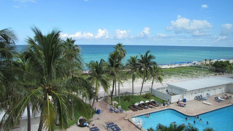 Ocean Front Casablanca Studios with FULL KITCHENS & Beach access By BL Rentals - Housity