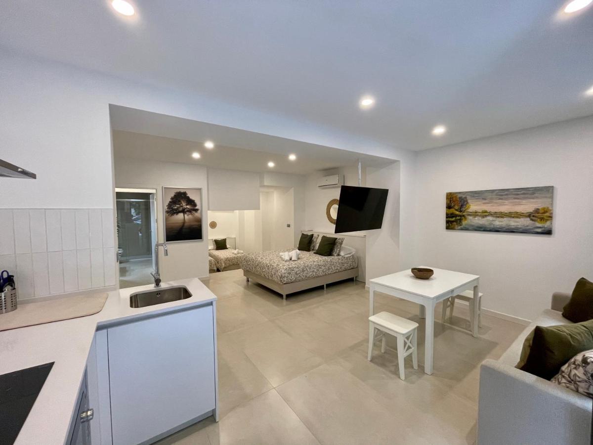 Apartamentos El Olivo - Housity