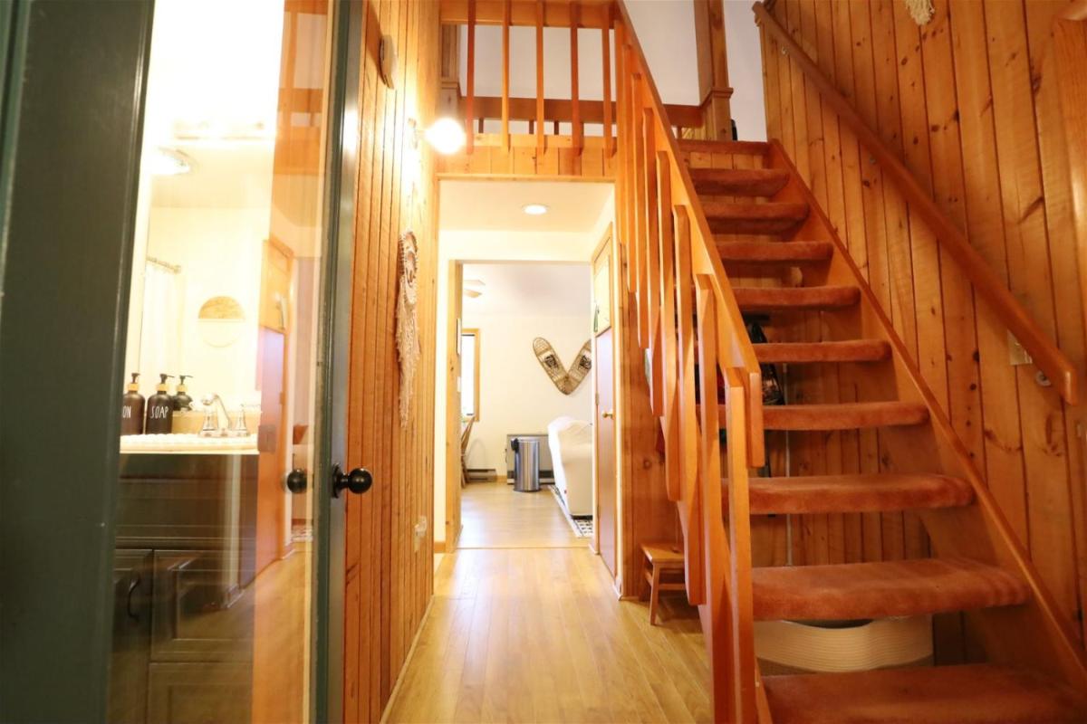 Hodgeman Hill 220, Waterville Estates - Housity