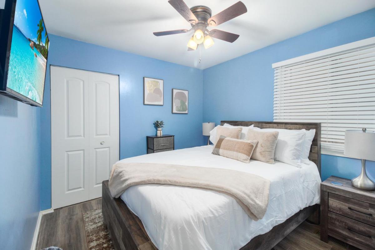 Bolingbrook FHS Rental - Old Stone Rd - Housity