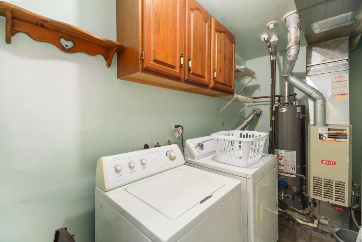 Bolingbrook FHS Rental - Old Stone Rd - Housity