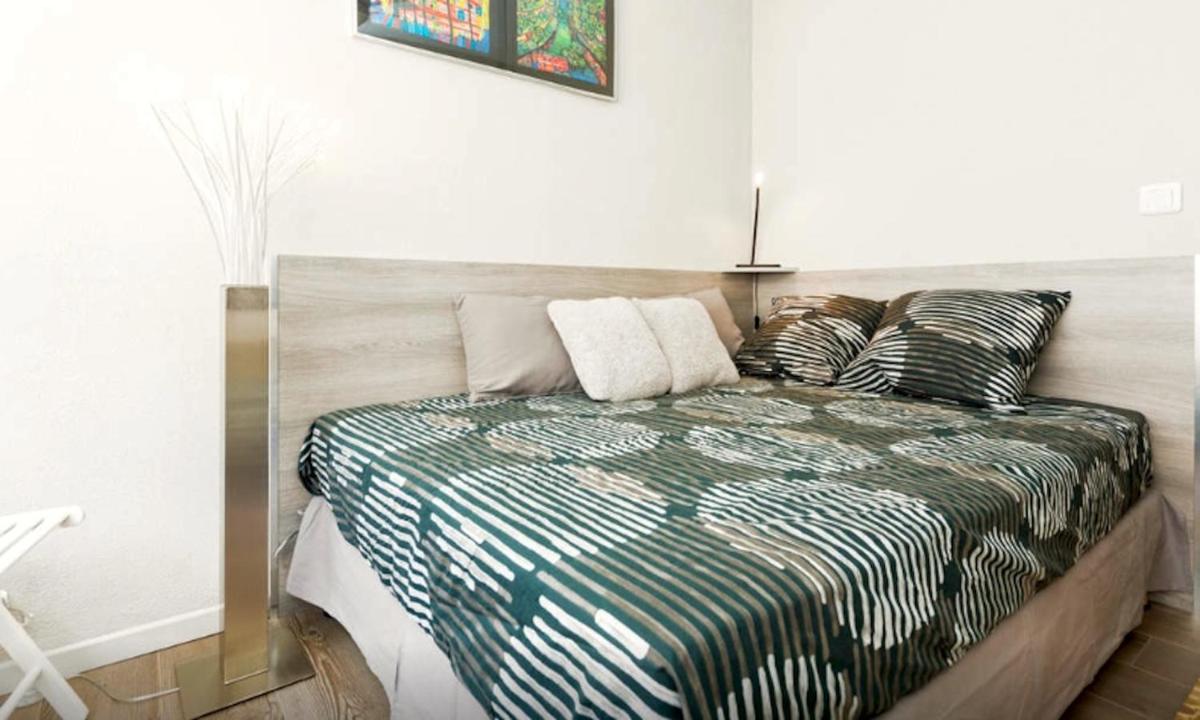 Studio Vue Palais des Papes - Housity