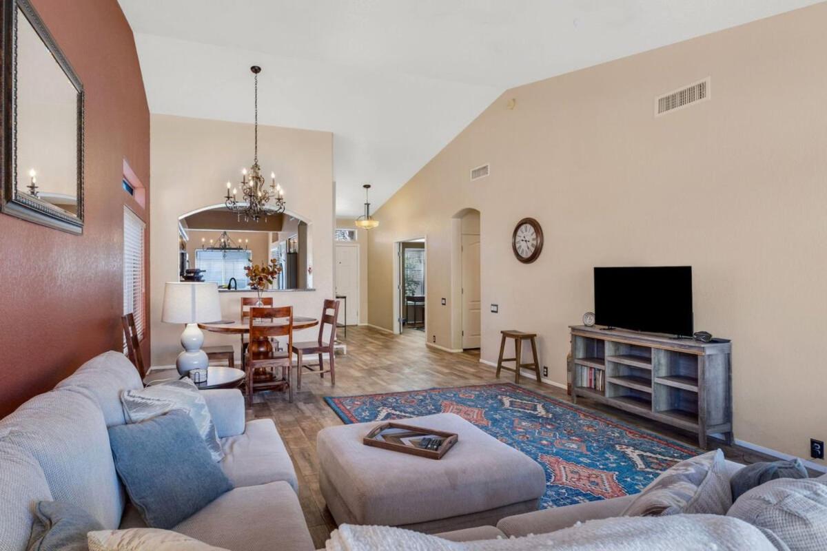 Oro Valley Oasis by Casago - Housity