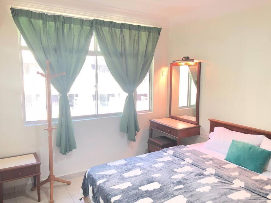 Natural Paradise 3Mins to Beach at Teluk Batik Lumut - Housity