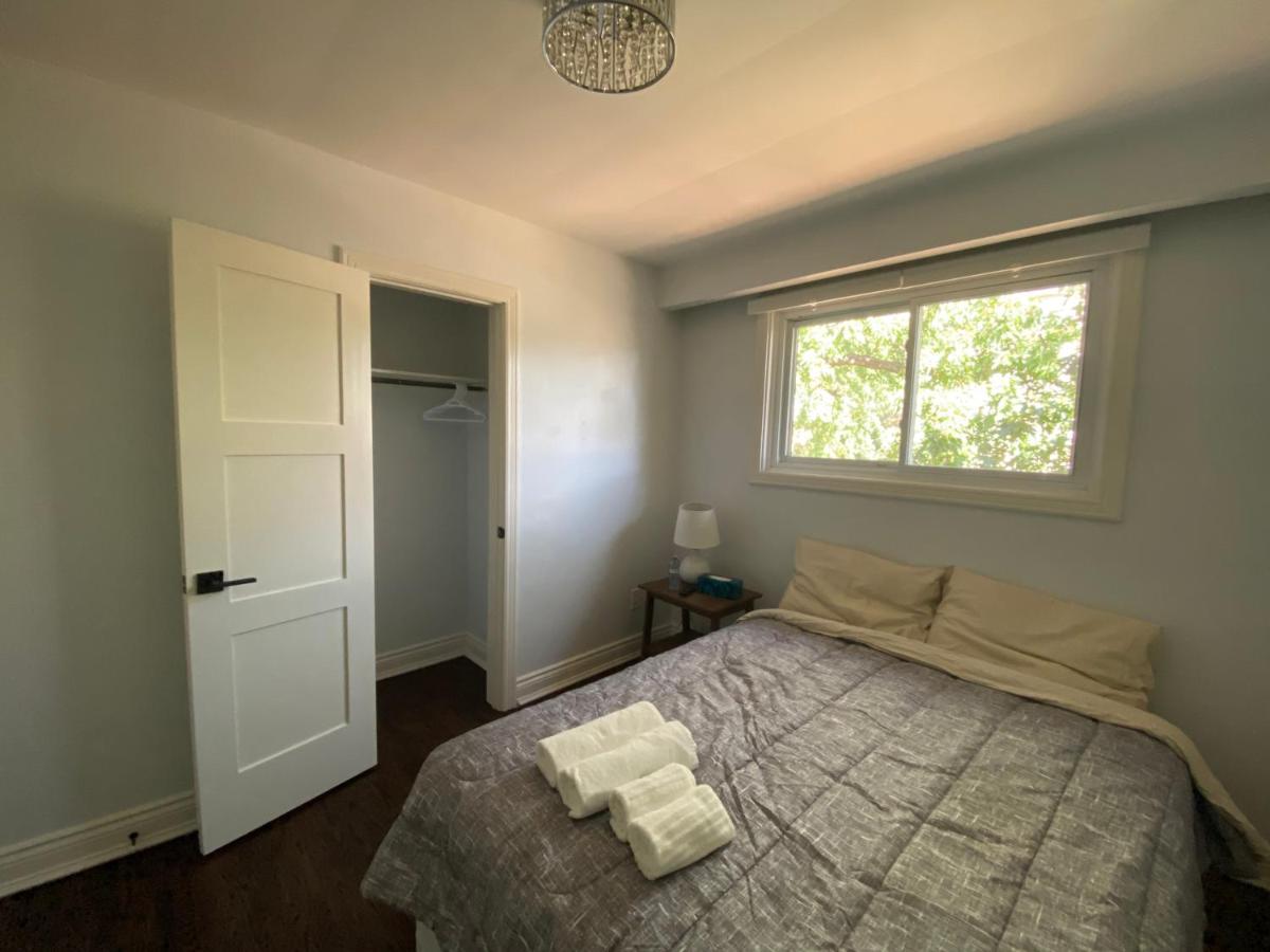 Yonge and Finch Subway !Q Spacious & Quiet Private Bdr with Shared Bathroom - Housity