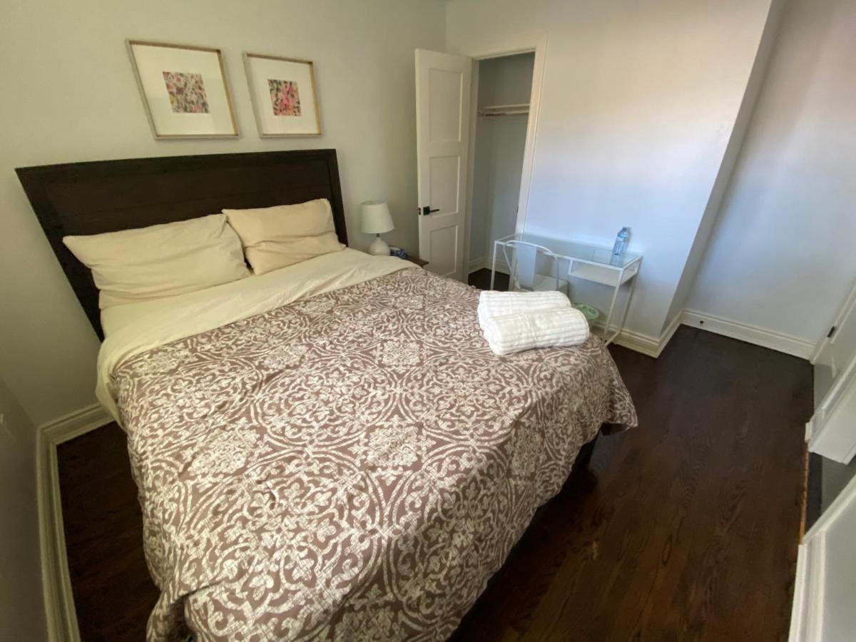 Yonge and Finch Subway !P Cozy & Quiet Private Bdr with Private Bathroom - Housity