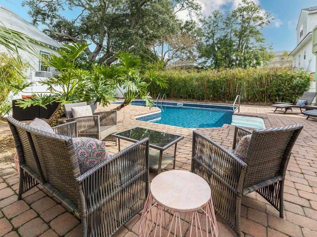 Wild Palms - Housity