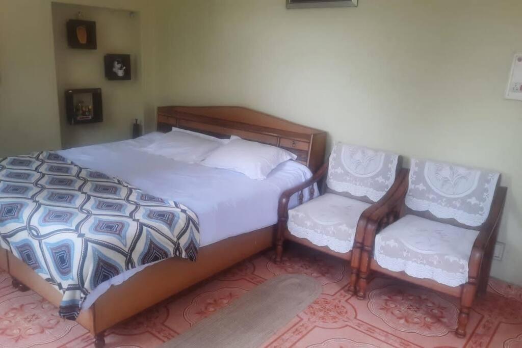 Suitetrails - pine view Homestay
