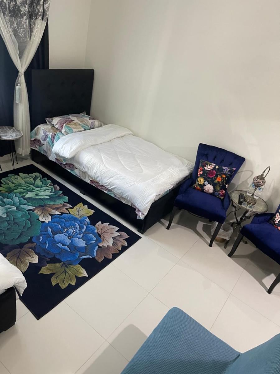 Suitetrails - Burj Alshames Triple luxury 1Room