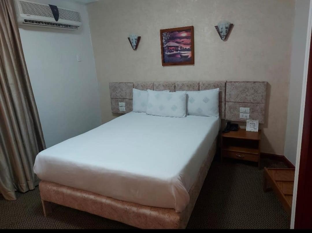 Green House Hotel - Housity