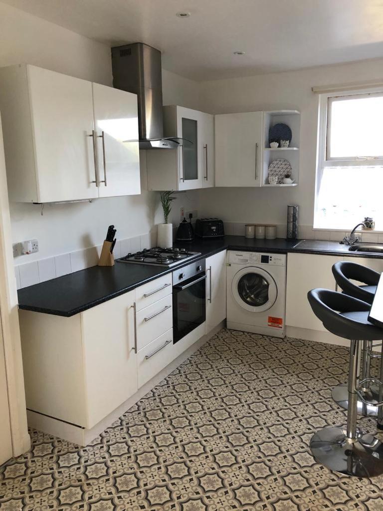 First floor apartment with Mountain Views - Housity
