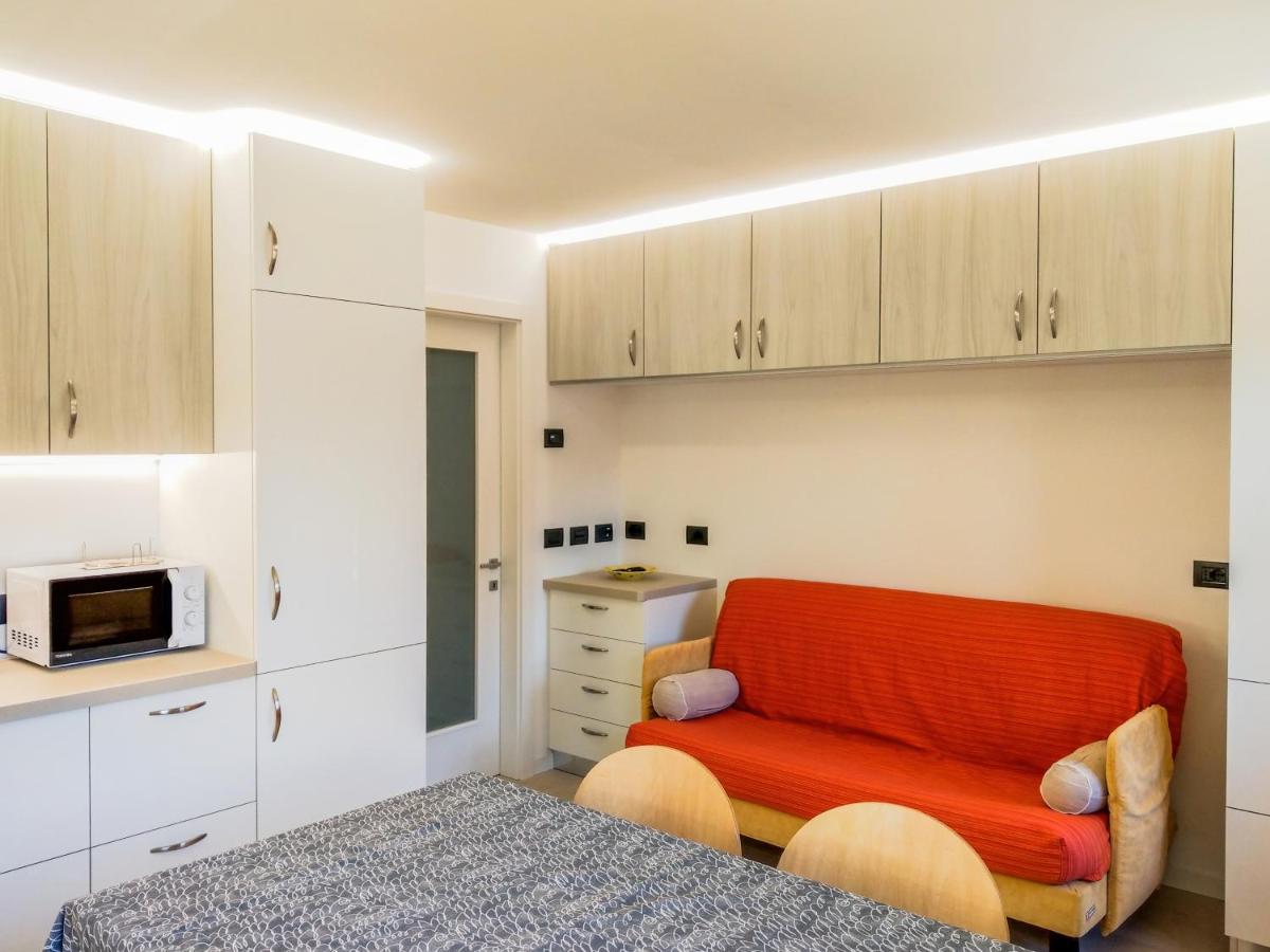Paragole - Housity