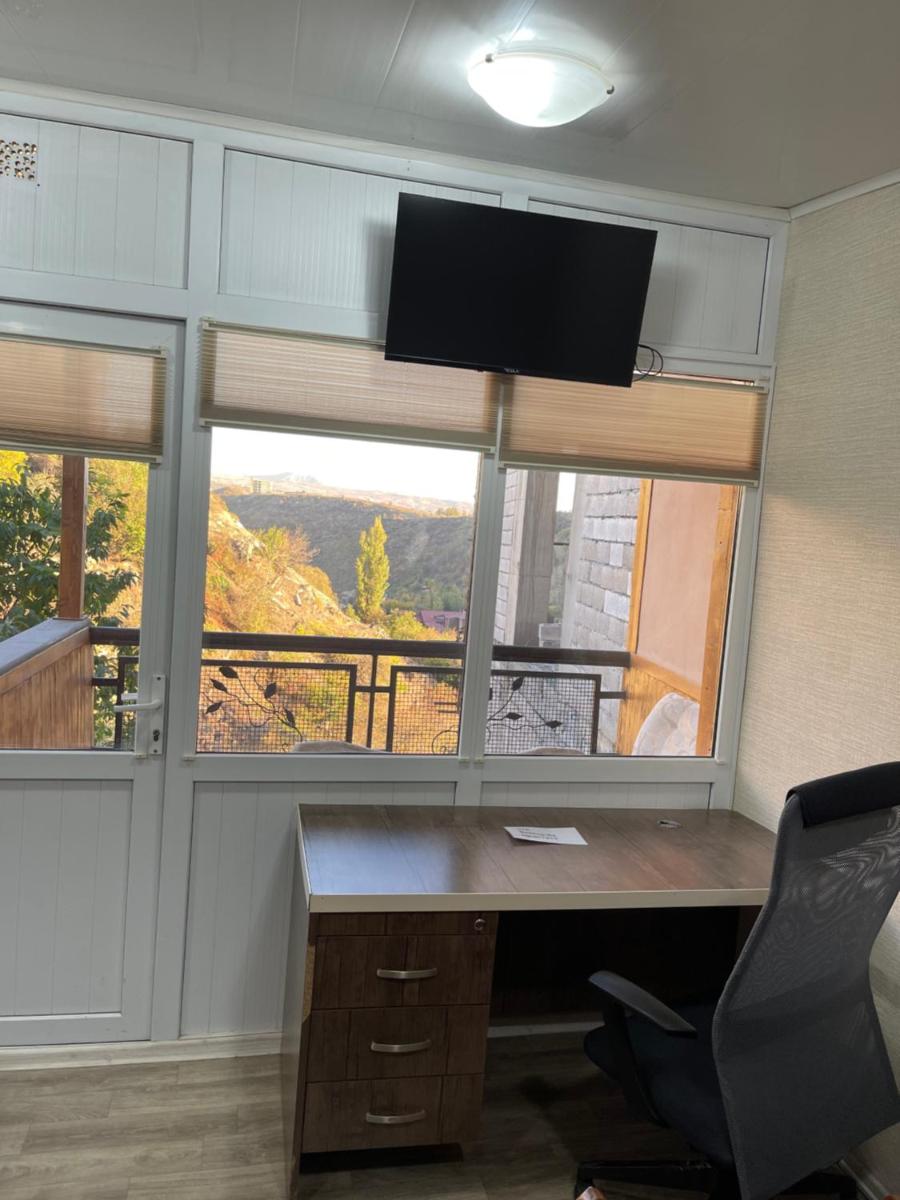 Holiday House in Yerevan with Garden and Lovely Views - Housity