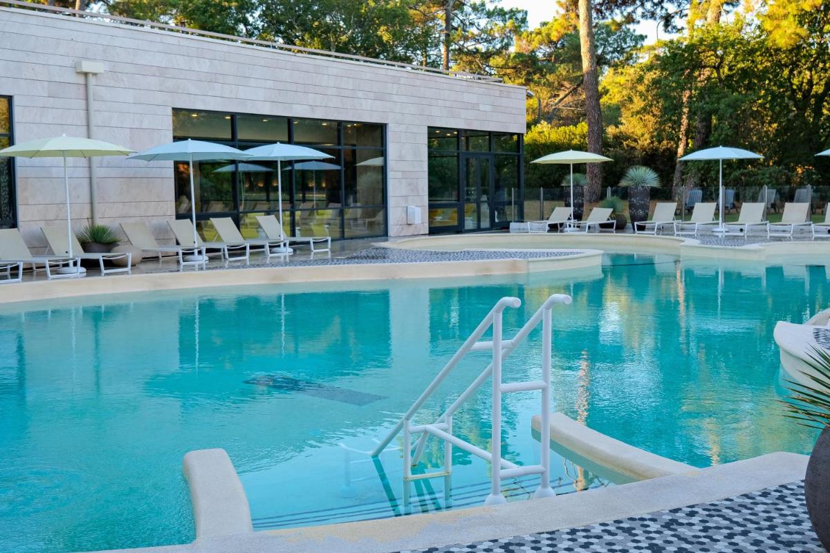 Piscine de l'établissement Thalazur Arcachon ou située à proximité