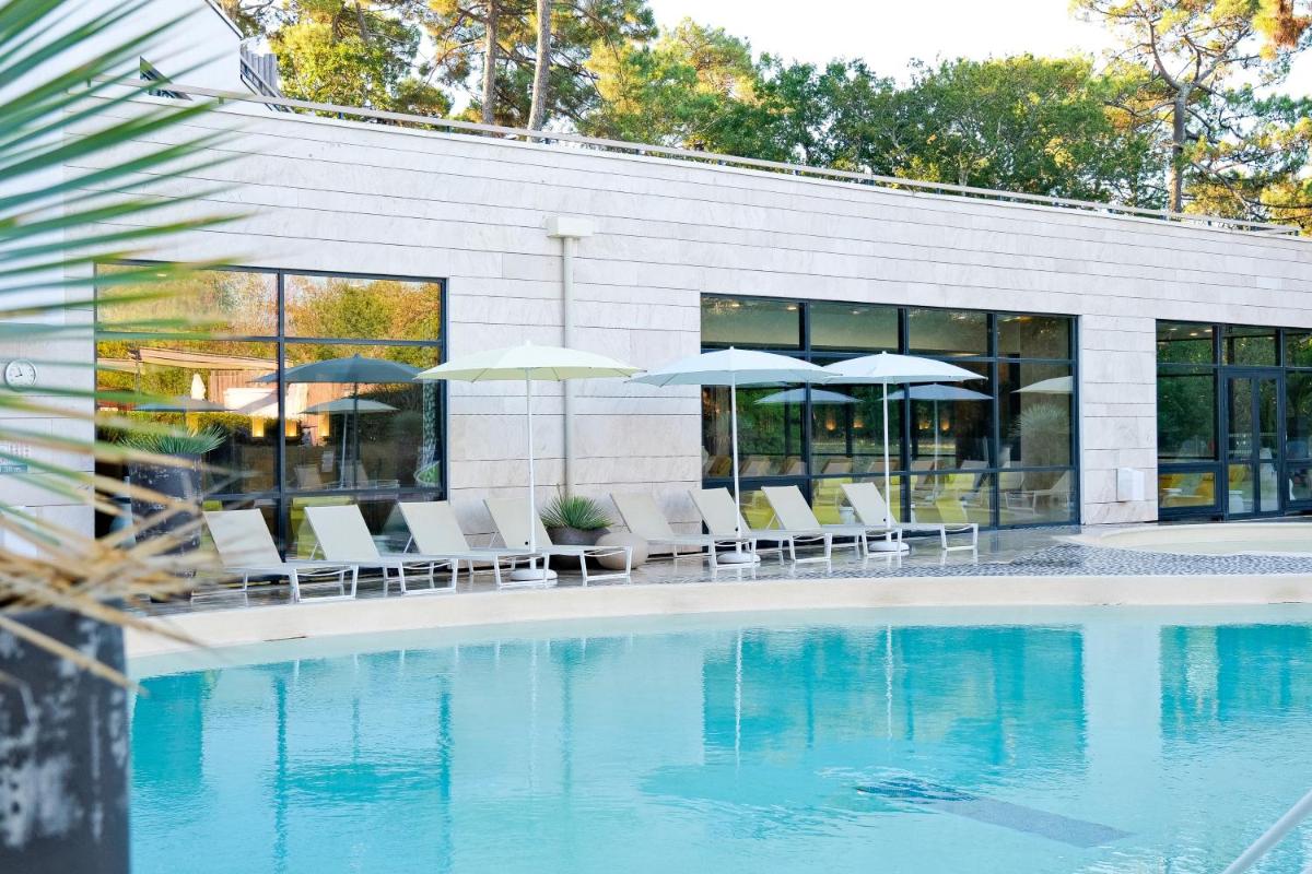 Piscine de l'établissement Thalazur Arcachon ou située à proximité