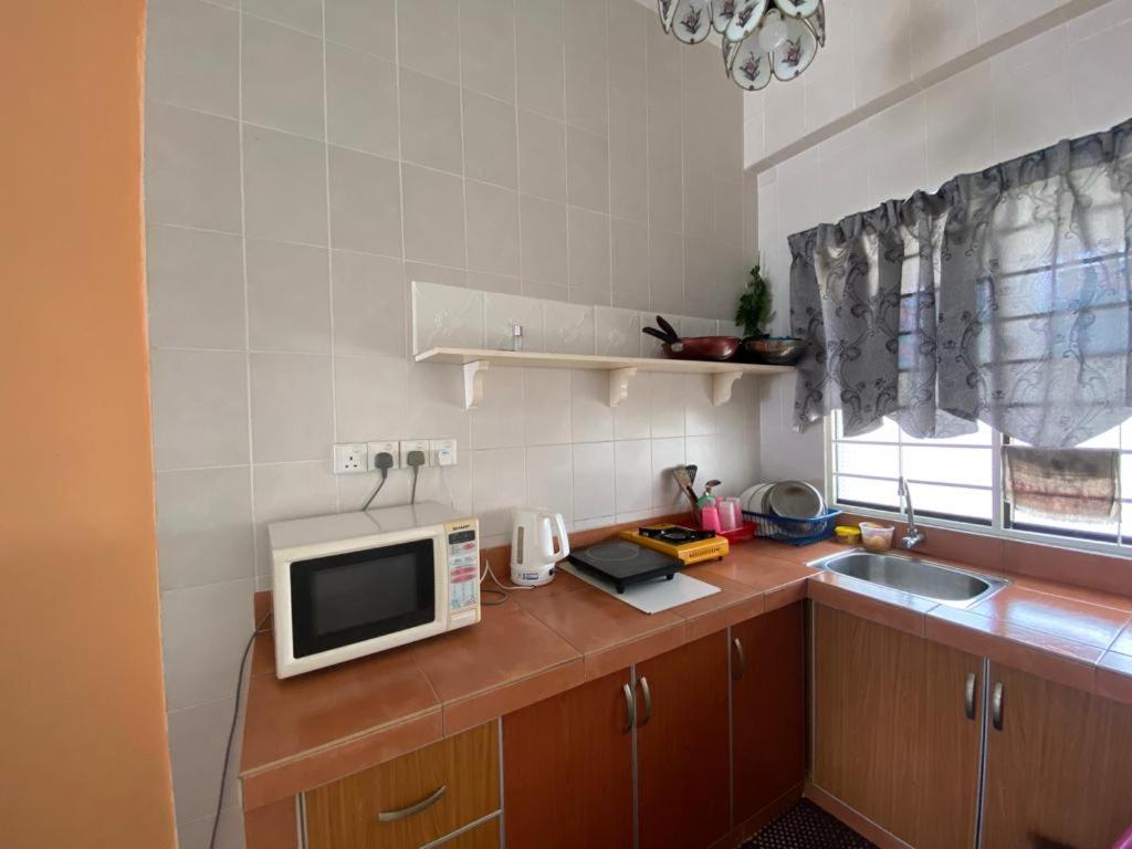 Apartment depan pantai PD - Housity