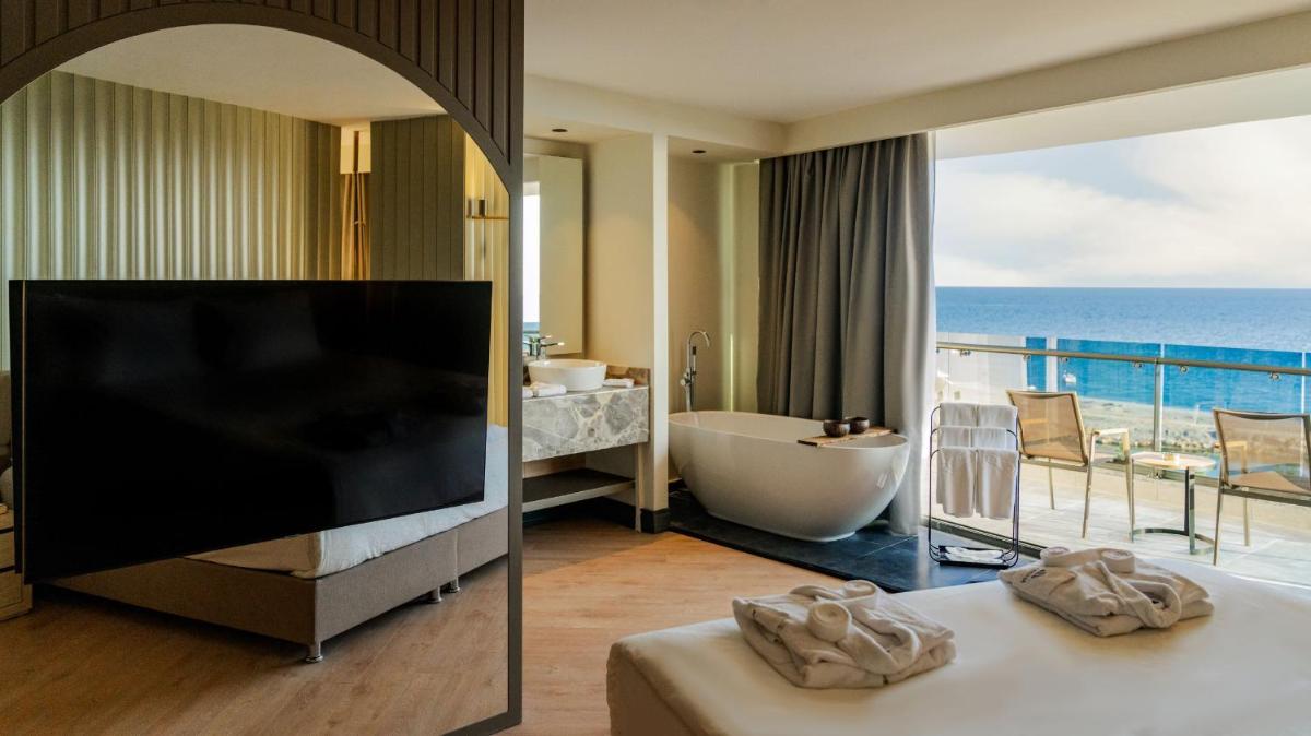 Alarcha Hotels & Resort - Ultra All Inc - Housity