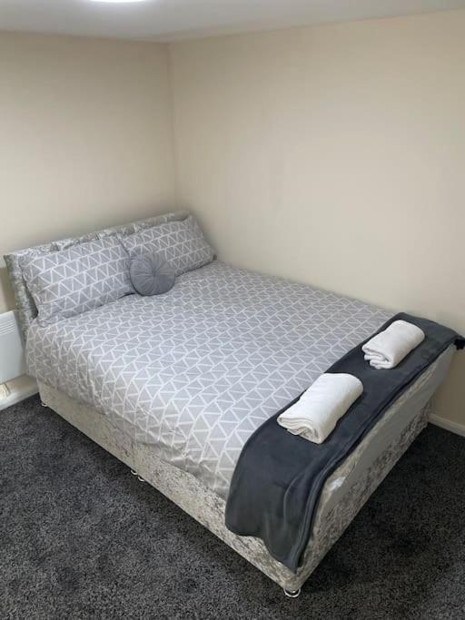 Luxury Inn 2 - Housity