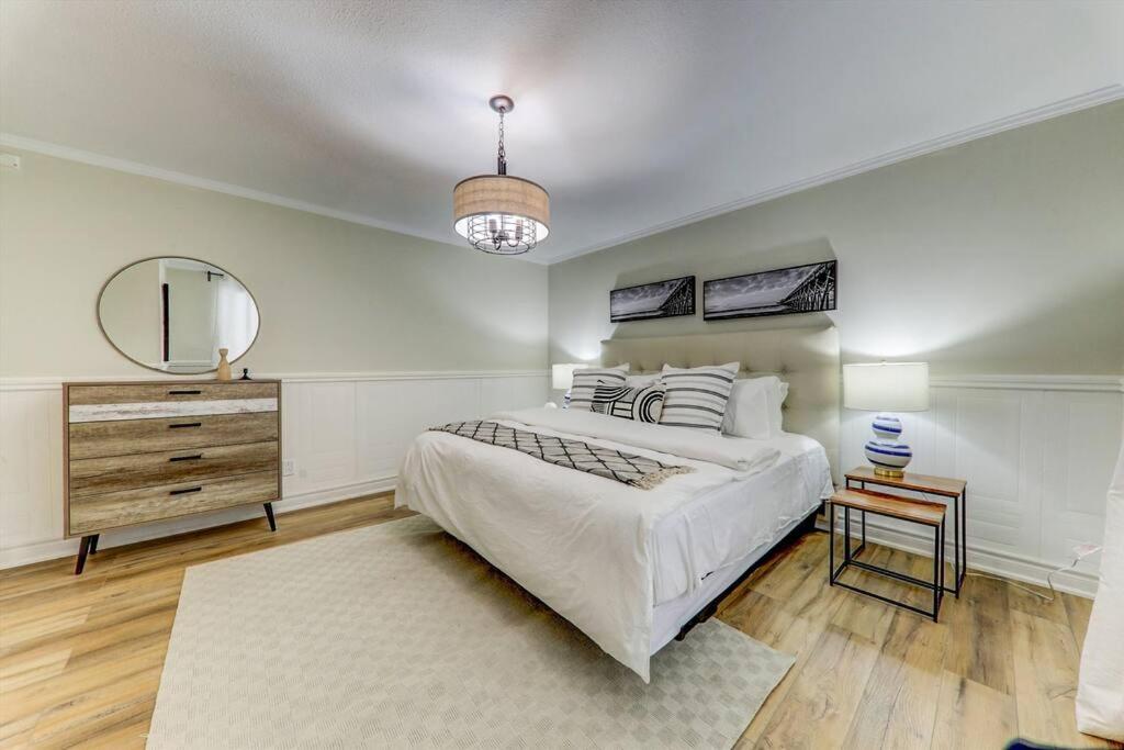 Amazing 5 bedroom, close to Batawa Ski hill - Housity