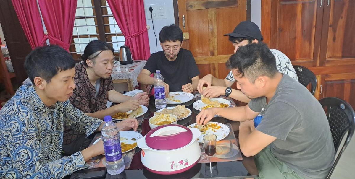 A K Munroe Homestay - Housity