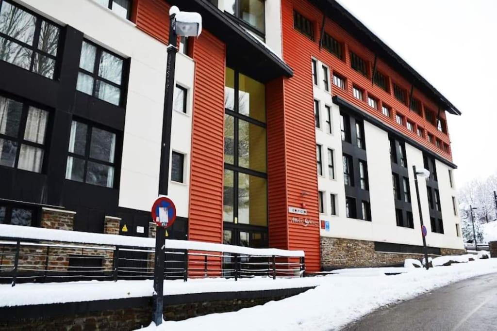 Apartamento Little Rest Gorbea Sierra nevada Zona baja, 4 pax, garaje, wifi - Housity