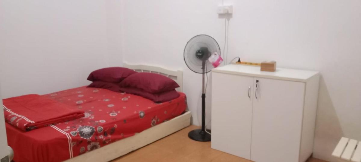 The Clover Bed & Breakfast - Housity