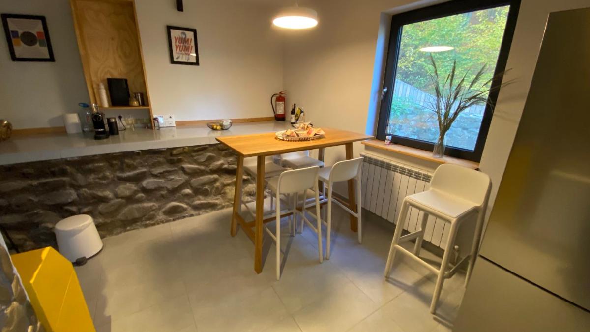 V13 Wild Cabin - Traditional mountain cabin with cosy modern rooms - Housity