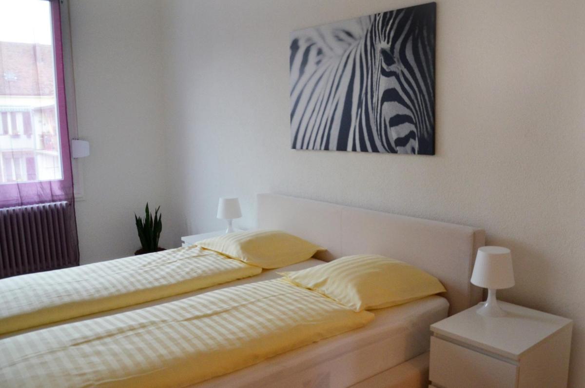 Rent a Home Landskronstrasse - Self Check-In - Housity