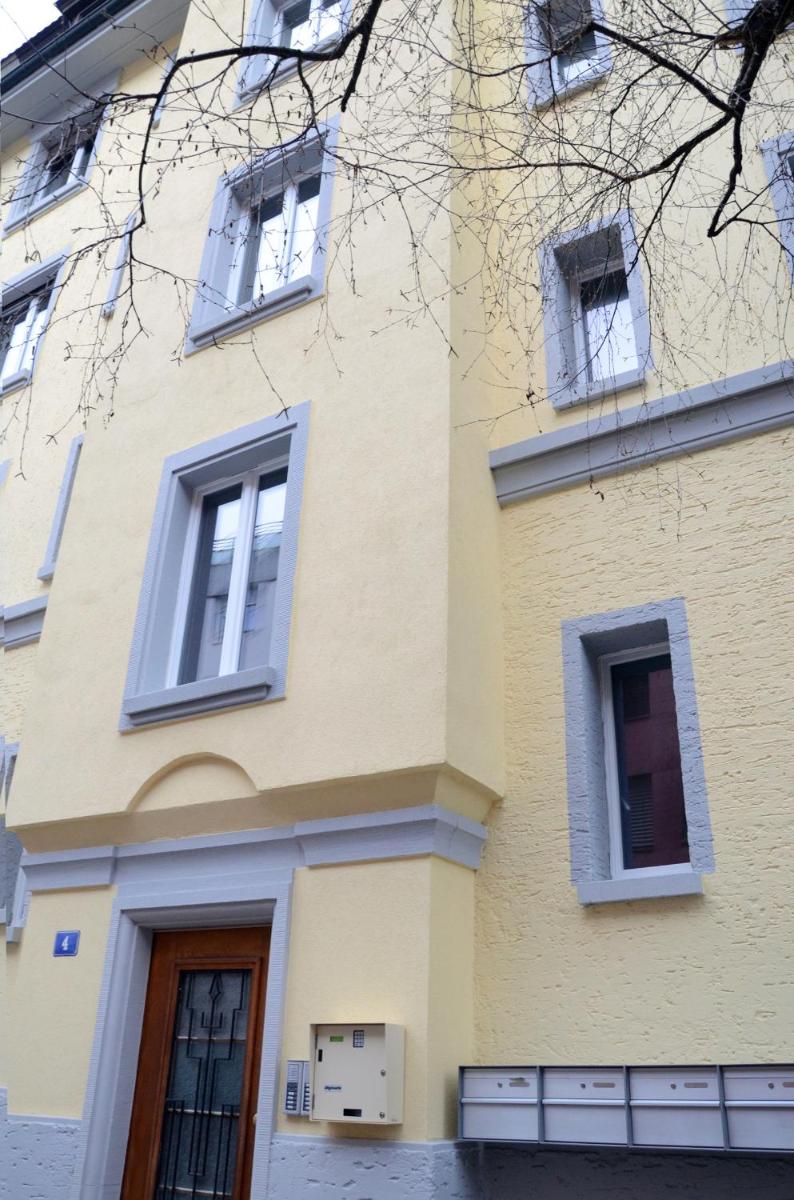 Rent a Home Landskronstrasse - Self Check-In - Housity