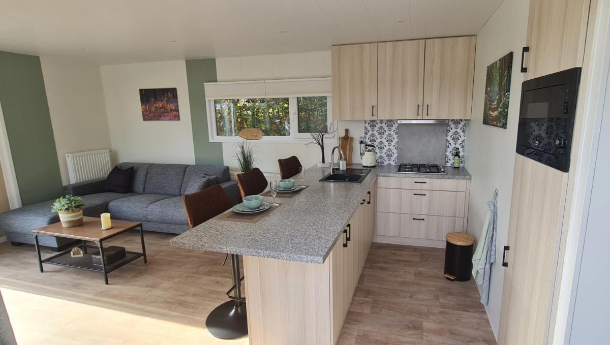 Sfeervolle recreatiewoning in Putten Veluwe - Housity