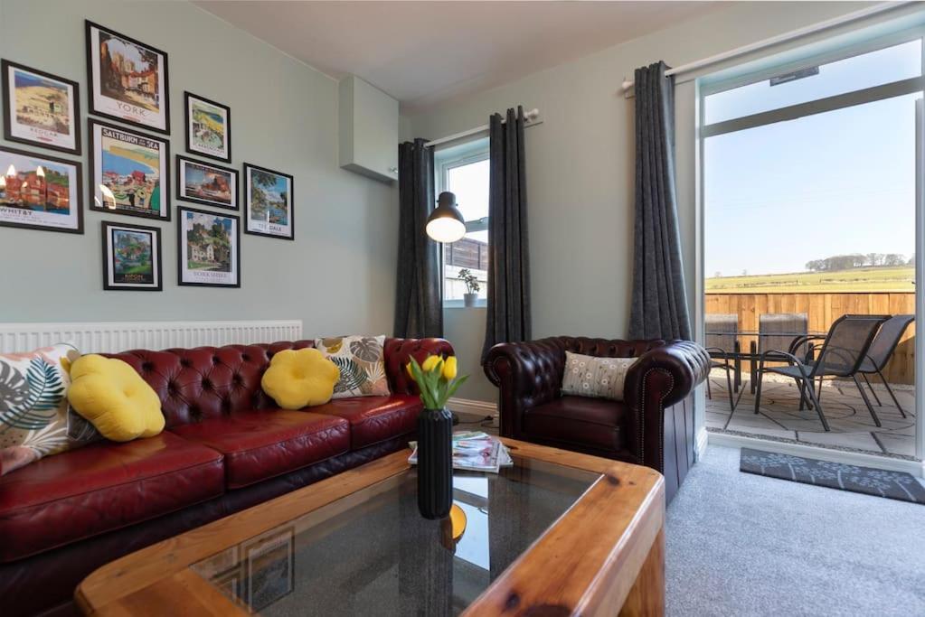 Auckland View - a comfy & spacious 4bed with views - Housity